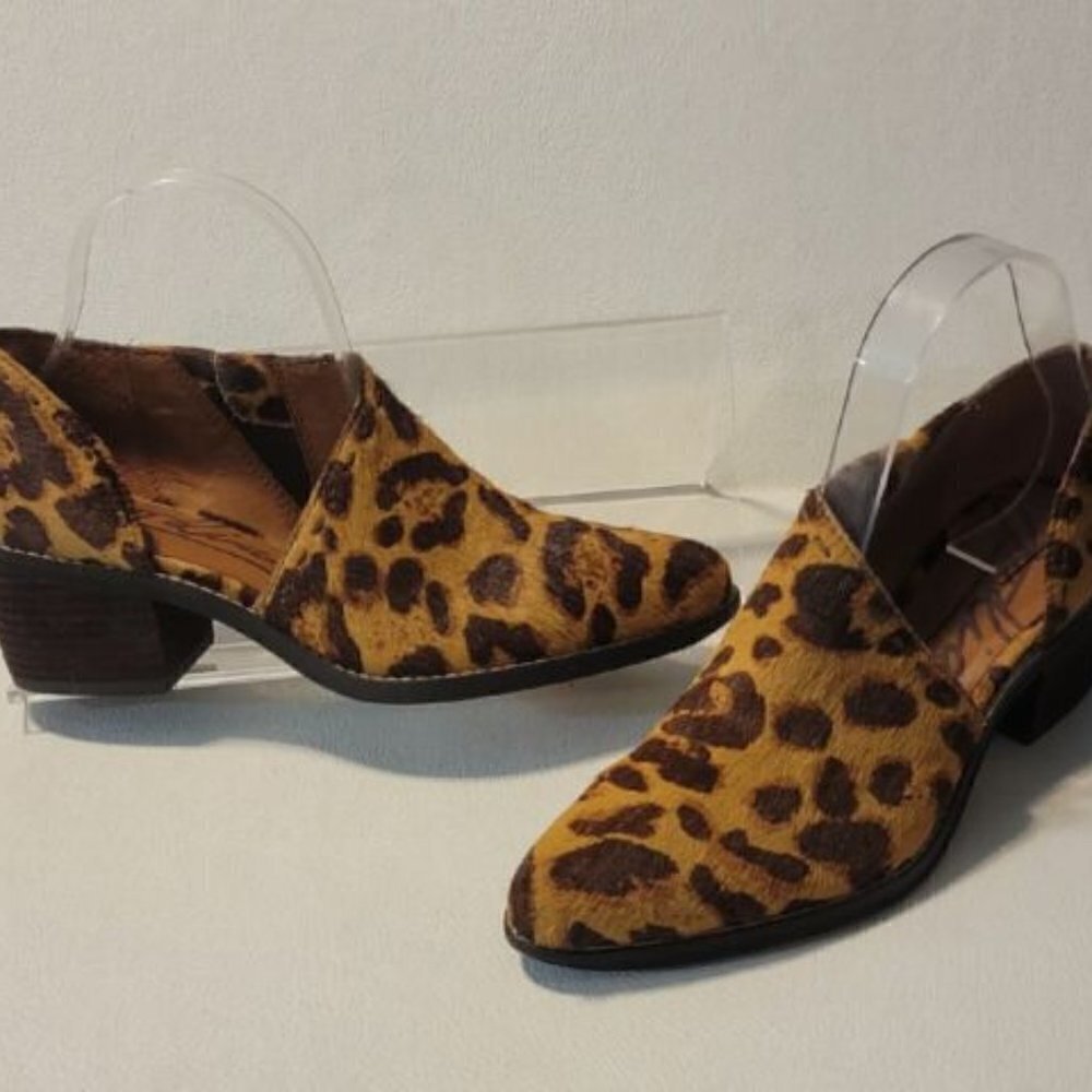 ZODIAC MADDIE SHOOTIES GENUINE CALF HAIR HALF D'ORSAY BOOTIE IN BROWN & TAN